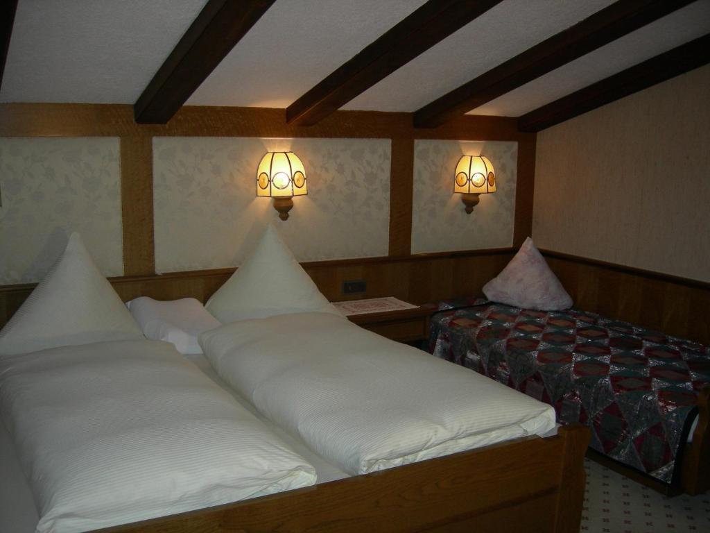 S'Hoamatl Otel Höfen Oda fotoğraf